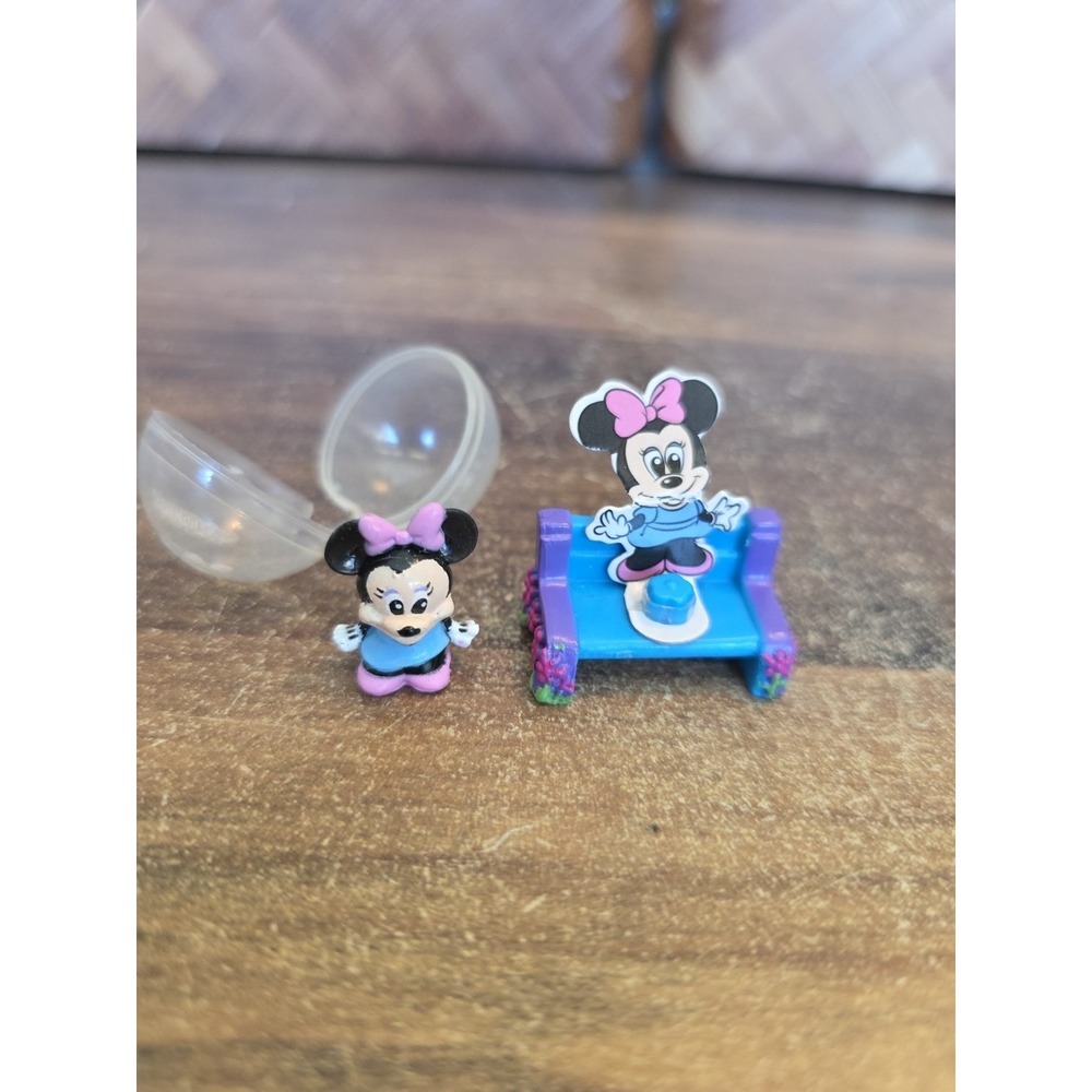 Disney Squinkies Mini Figure Minnie Mouse Bench